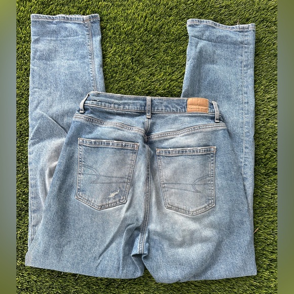 American Eagle women’s highest rise boyfriend jeans size 4 long - Picture 3 of 6